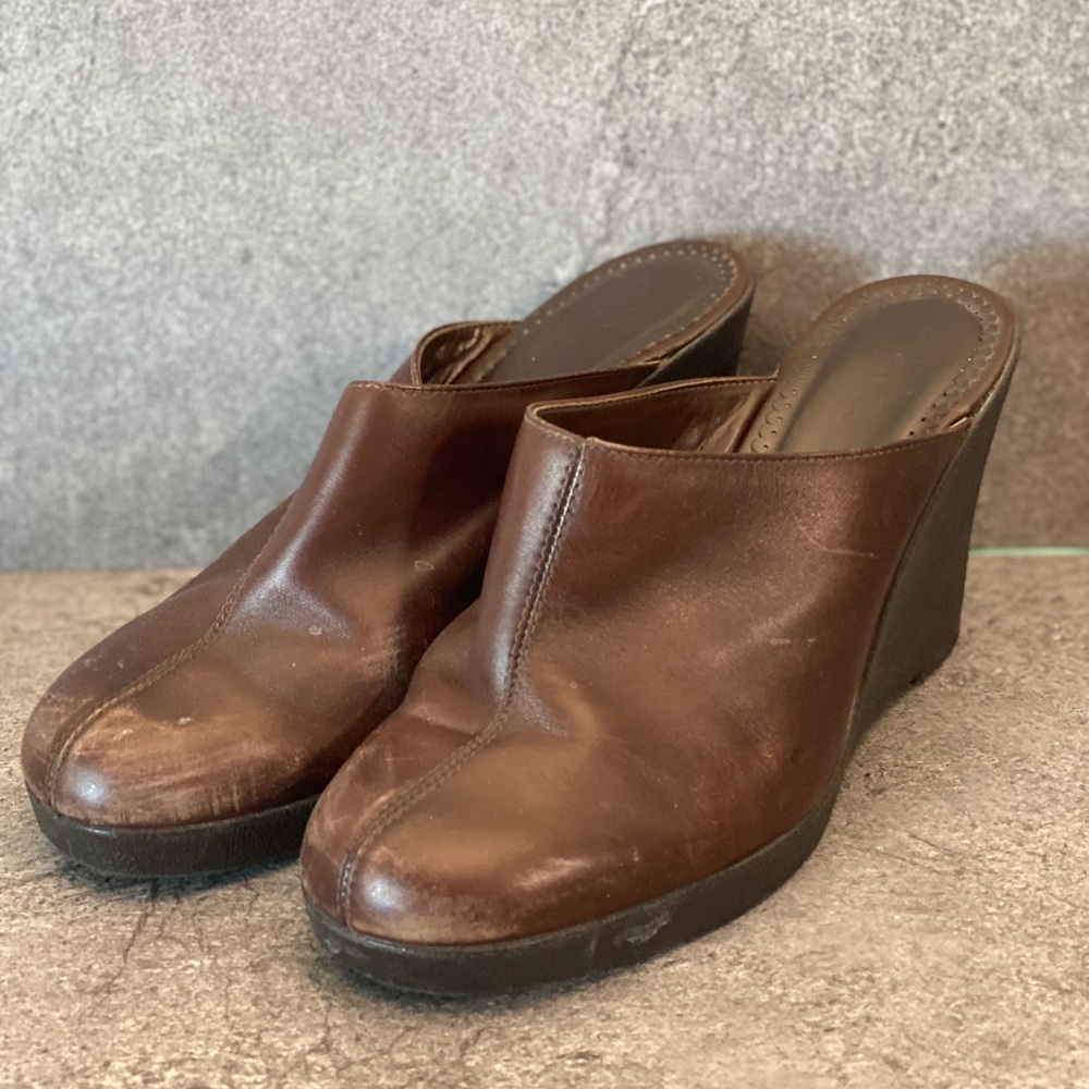 Brown Leather Wedge Mule